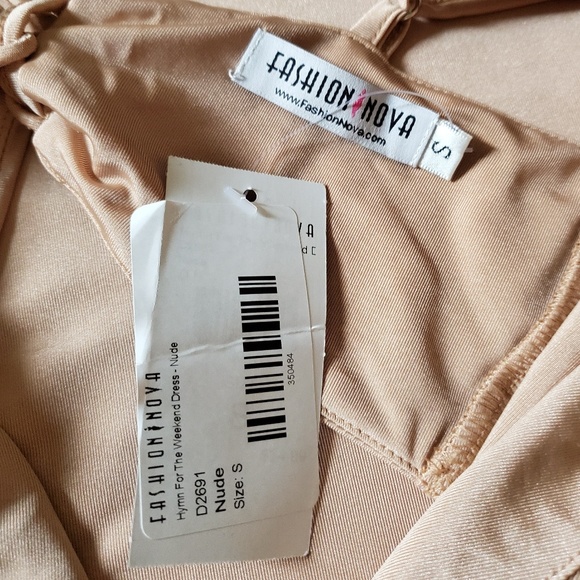 Fashion Nova Surplice Plunging V-Neckline Dress - Picture 7 of 8